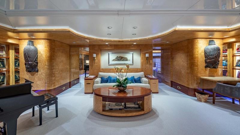 yacht Amadeus