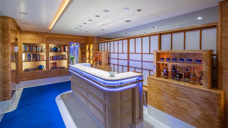 yacht Amadeus