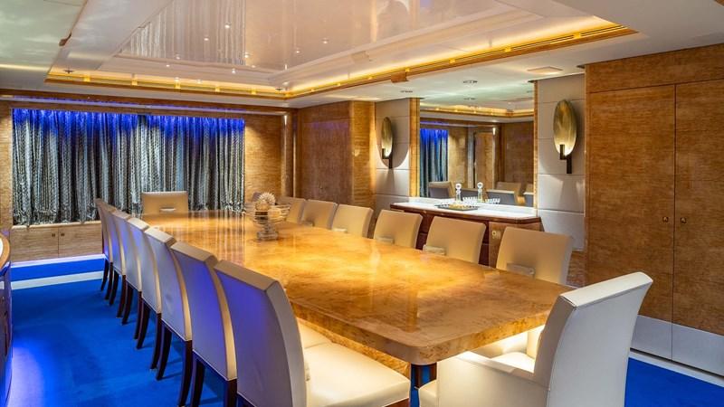 yacht Amadeus