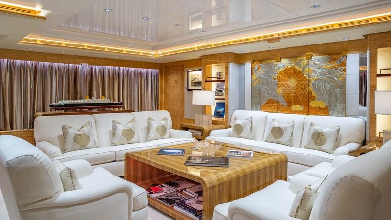 yacht Amadeus