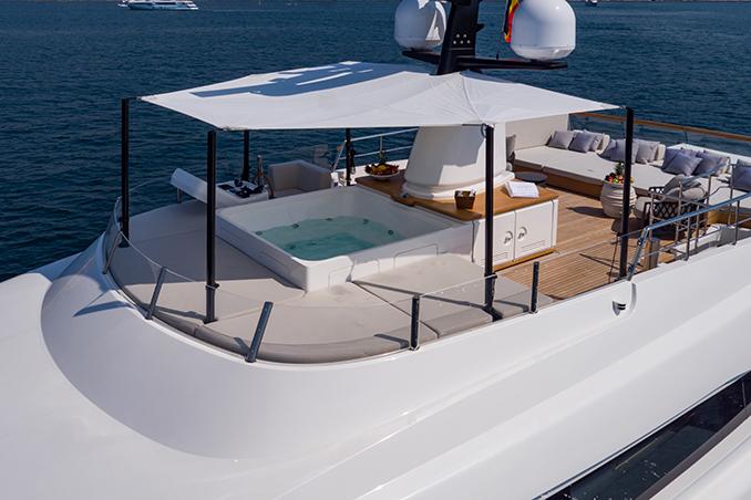 yacht Les Bruxellois