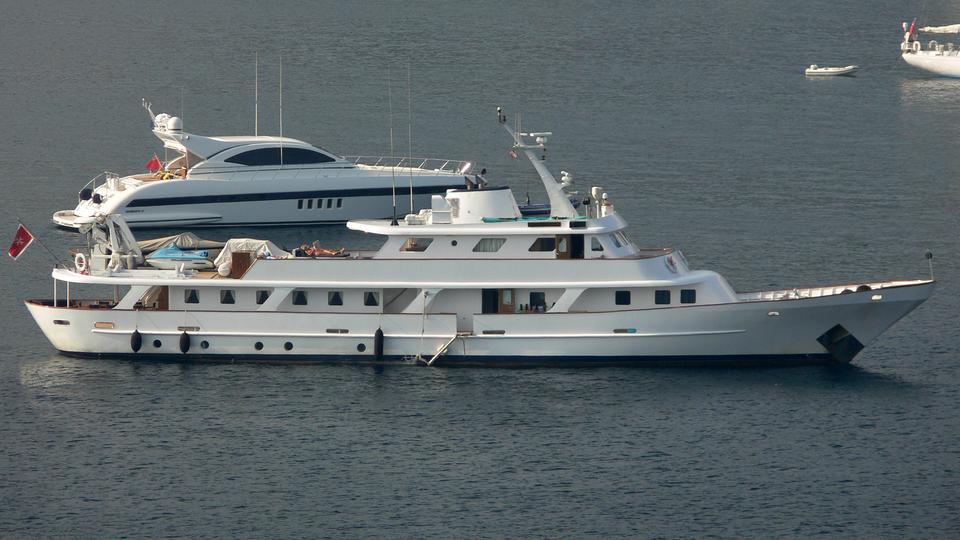 yacht Trafalgar