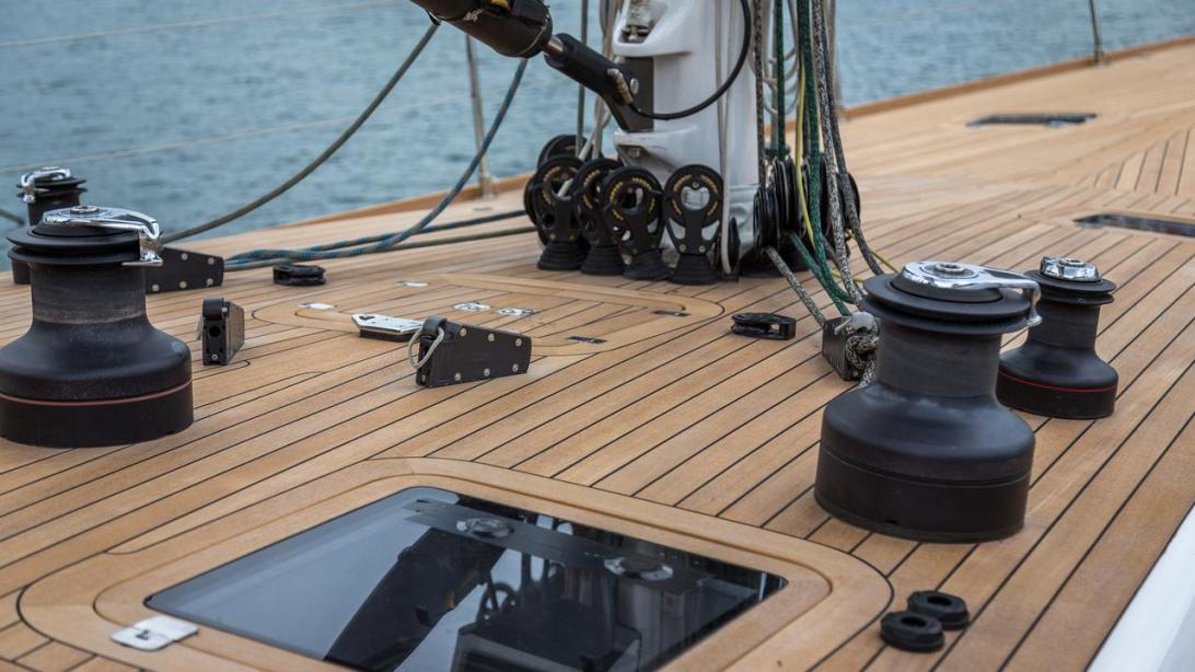yacht Elise Whisper