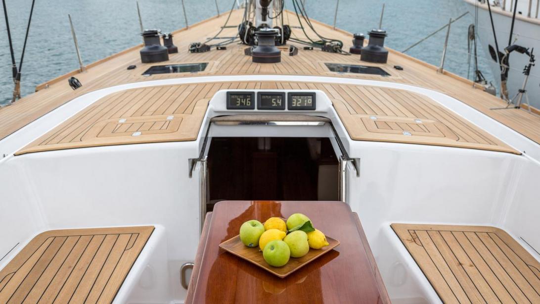 yacht Elise Whisper