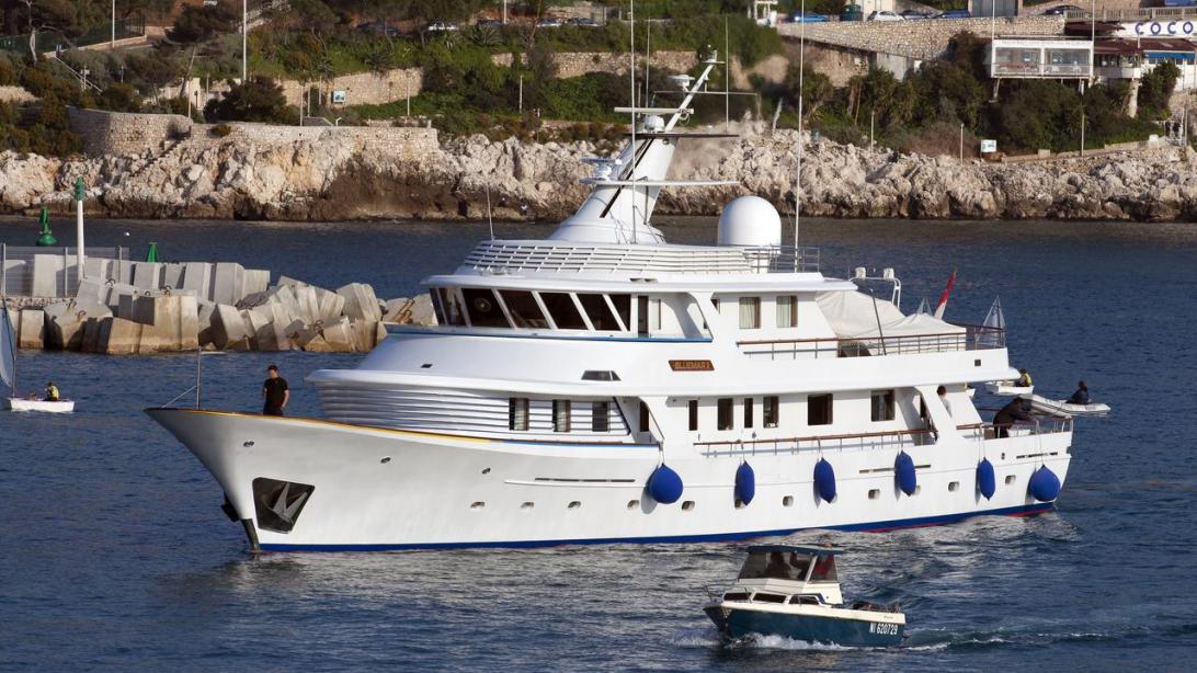yacht Bluemar II