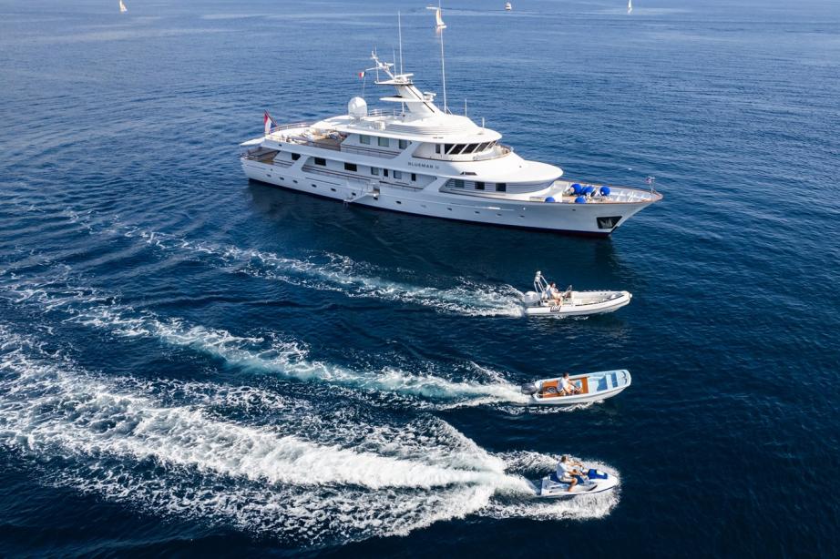 yacht Bluemar II