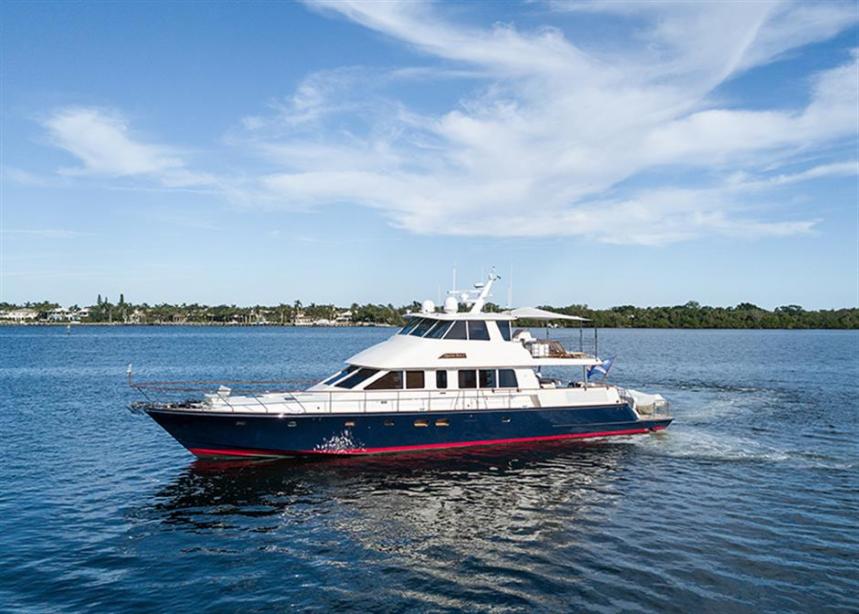 yacht Queen Bee II