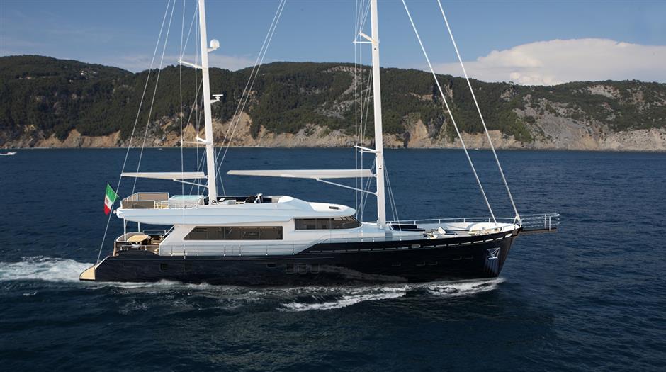 yacht Elena 86