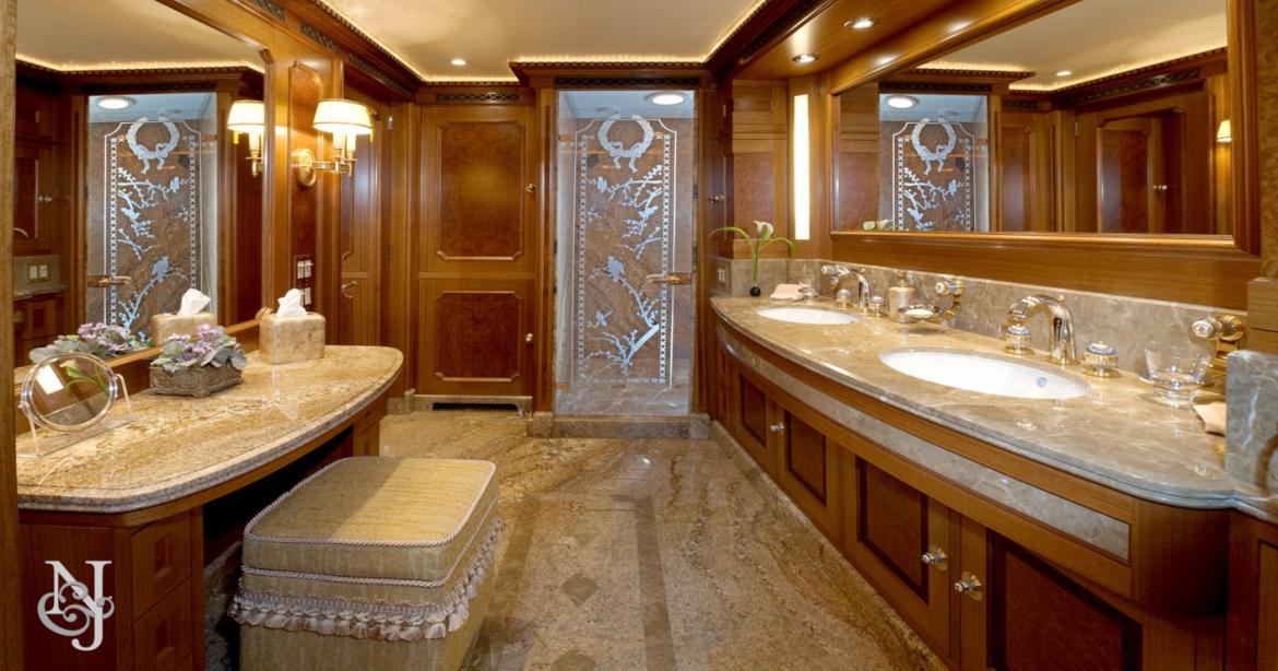 yacht Gallant Lady