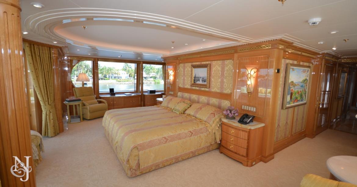 yacht Gallant Lady