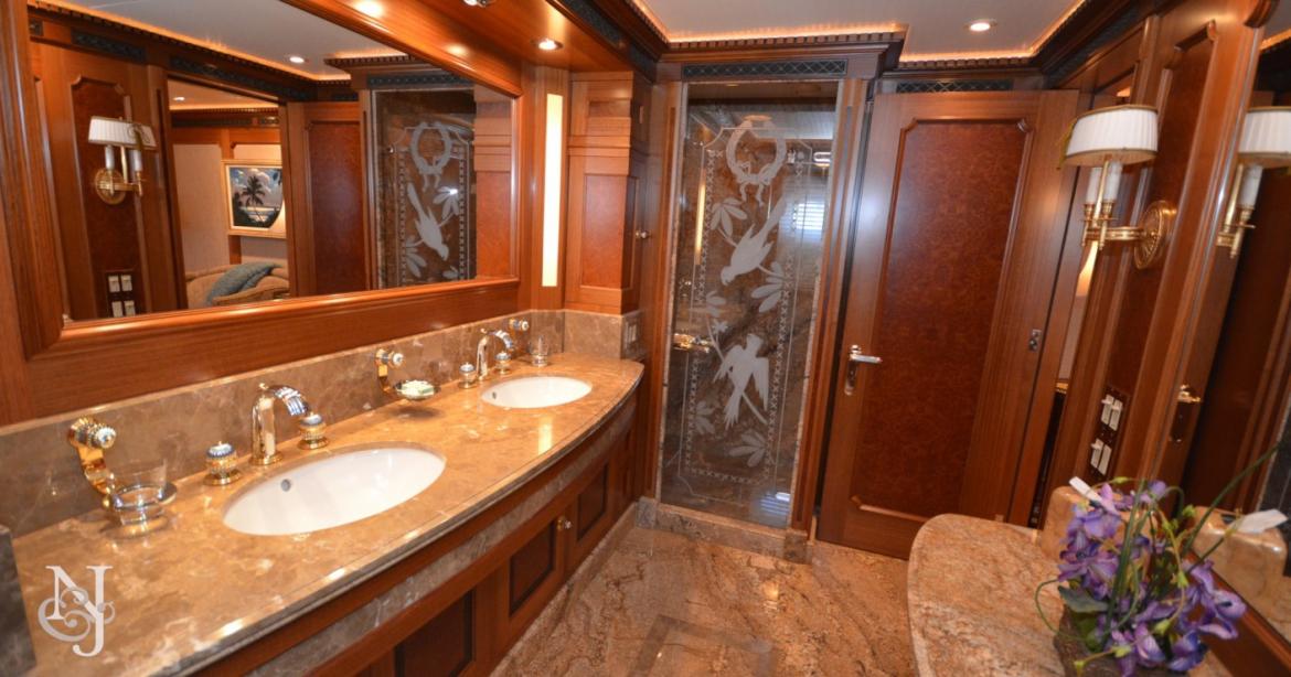 yacht Gallant Lady