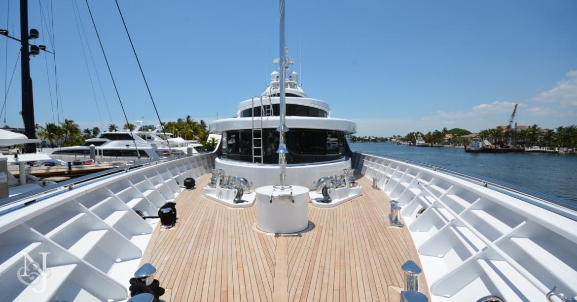 yacht Gallant Lady
