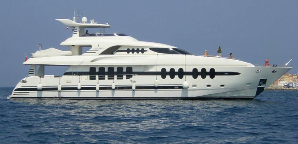 yacht Tilon II