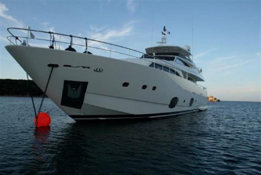 yacht Fifteen