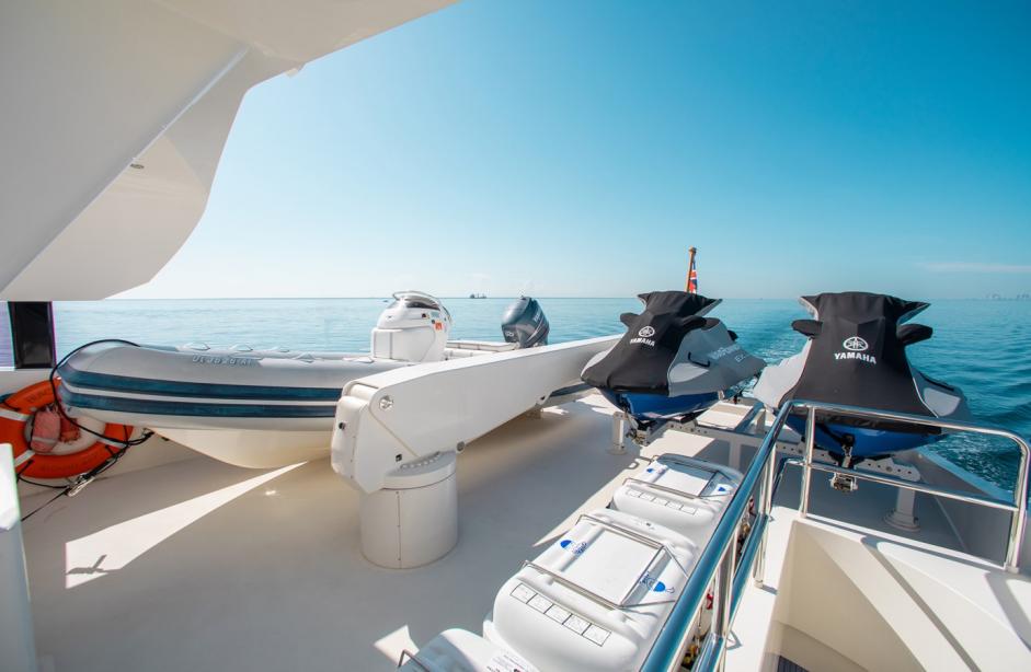 yacht Blacksheep