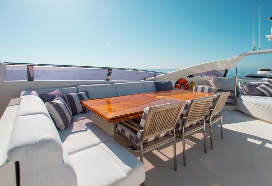 yacht Blacksheep