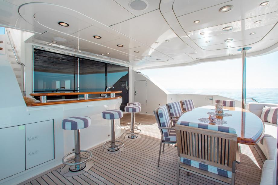 yacht Blacksheep