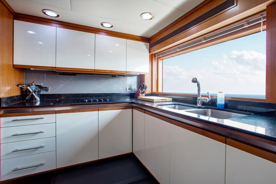yacht Blacksheep