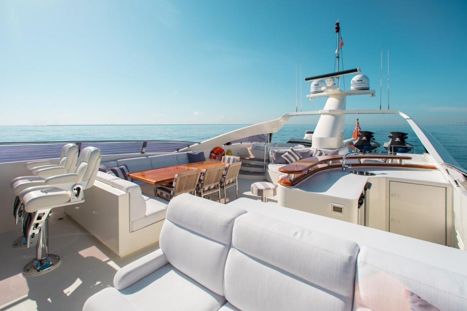 yacht Blacksheep