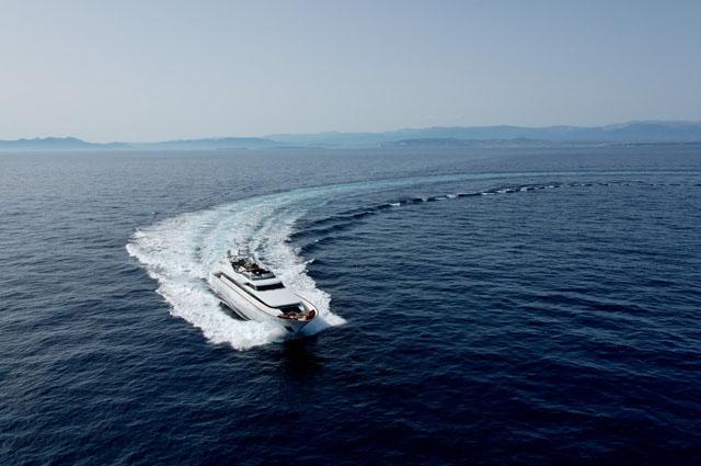 yacht Gladius