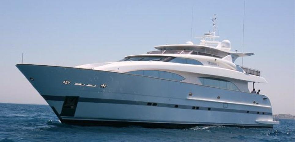 yacht Trident I