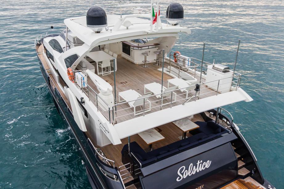 yacht Solstice