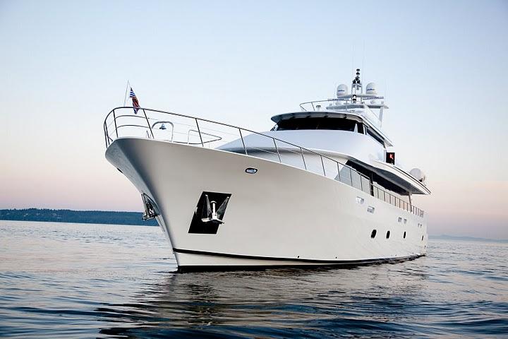 yacht Spirit of 2010