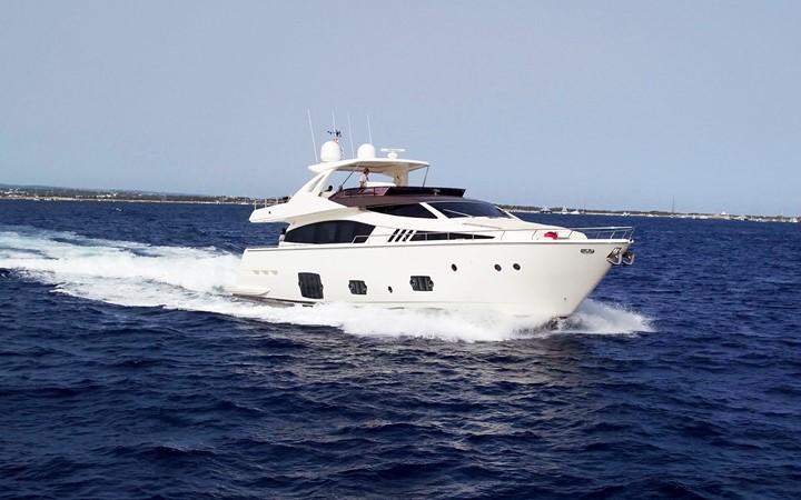 yacht La Pace