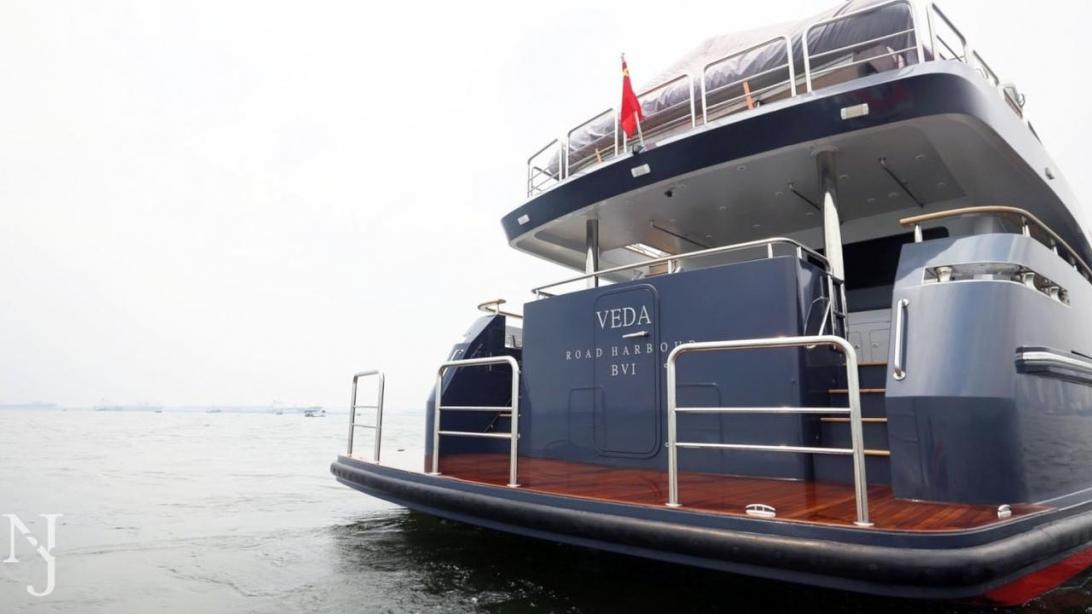 yacht Veda