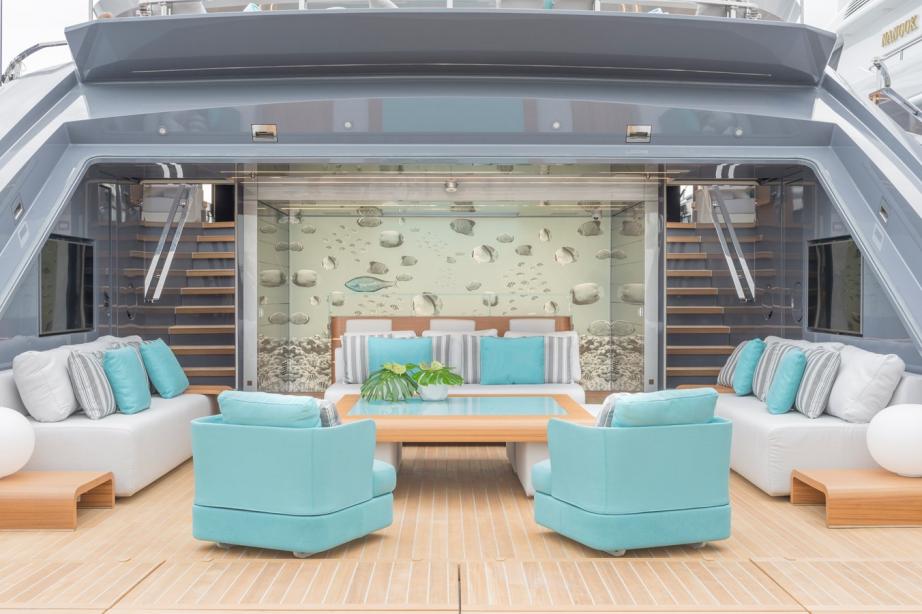 yacht Utopia IV