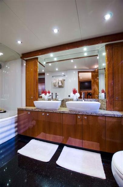 yacht Gallivant