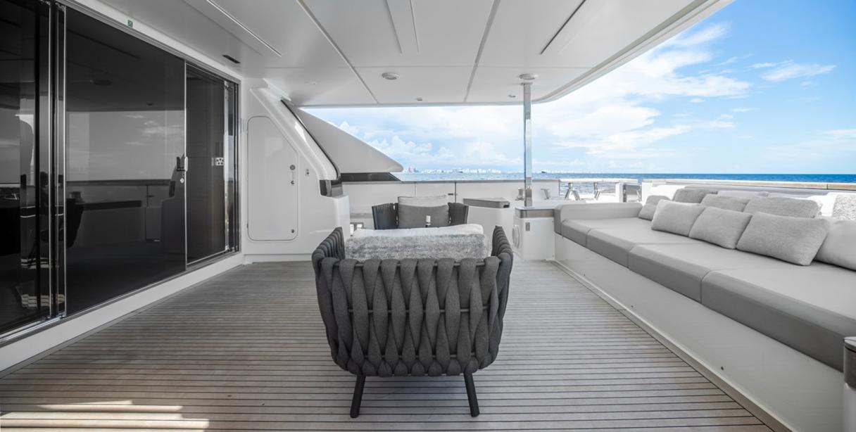 yacht Fifi