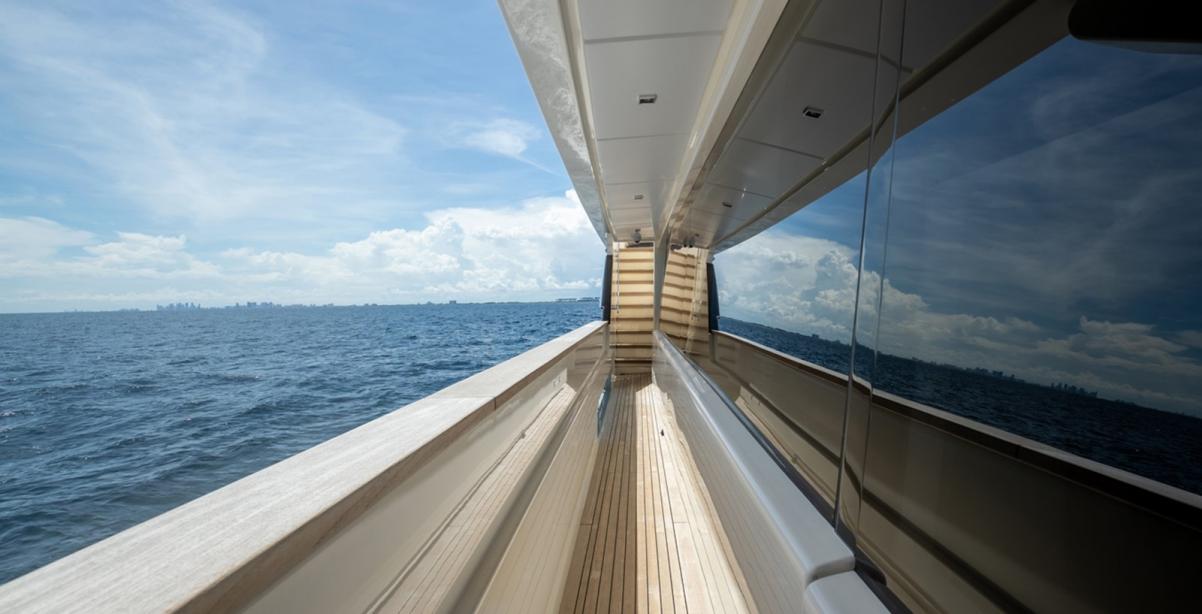 yacht Fifi