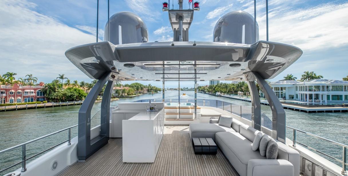 yacht Fifi