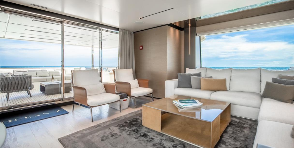 yacht Fifi