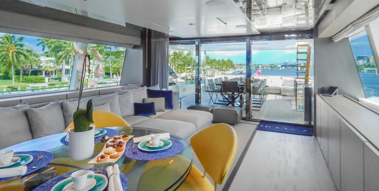 yacht Fifi