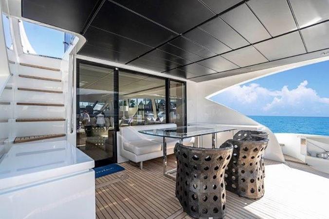 yacht Coal Blooded