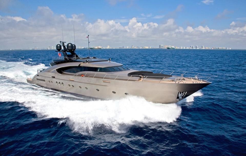 yacht Griffin