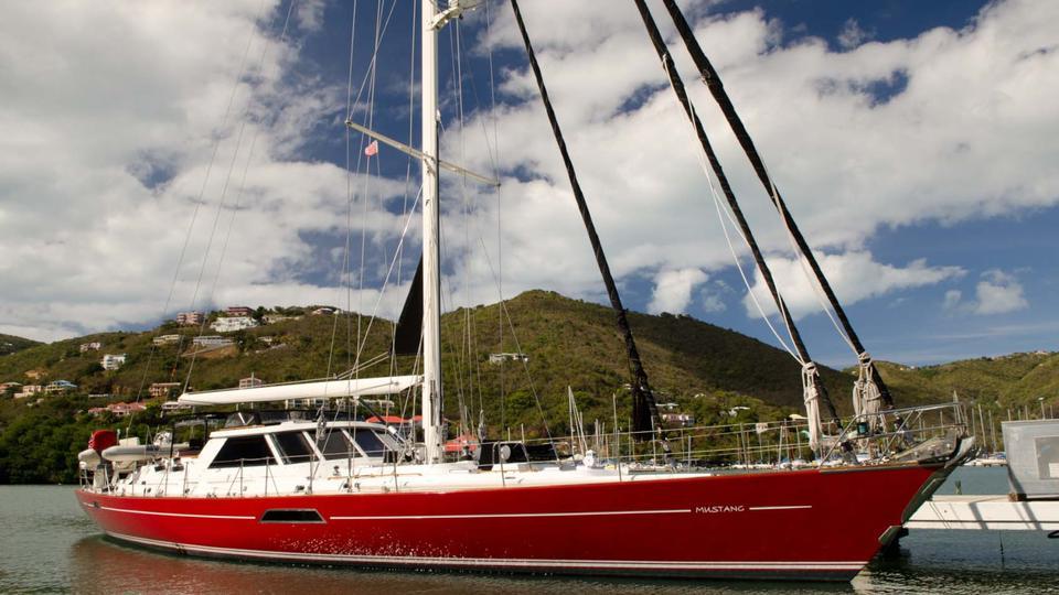 yacht Mustang