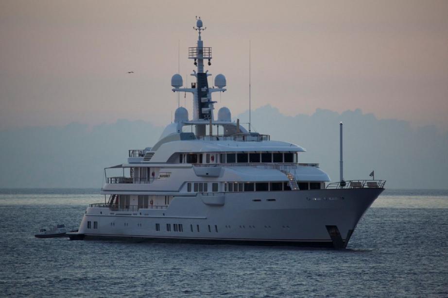 yacht Hampshire II