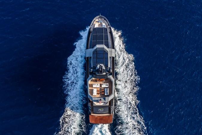 yacht RJ