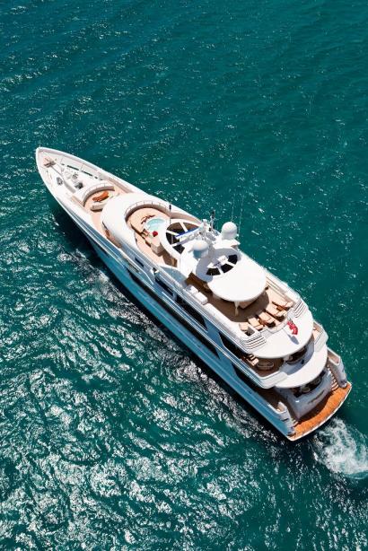 yacht Second Love