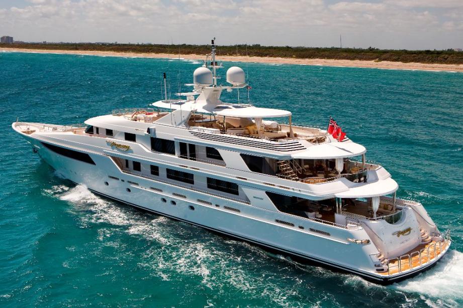 yacht Second Love