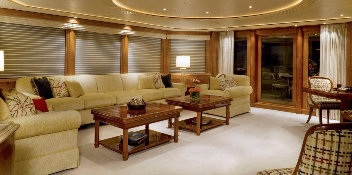 yacht Second Love