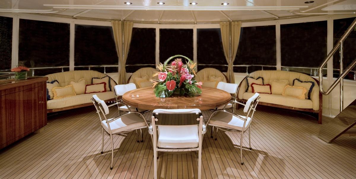 yacht Second Love