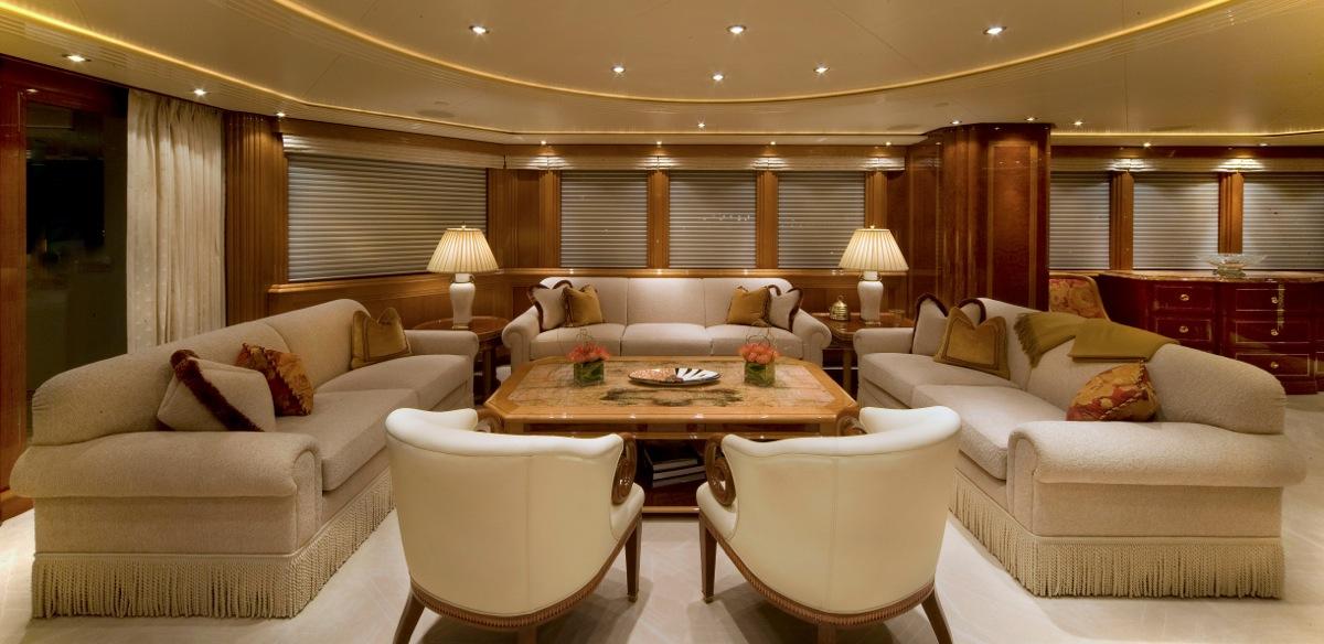 yacht Second Love
