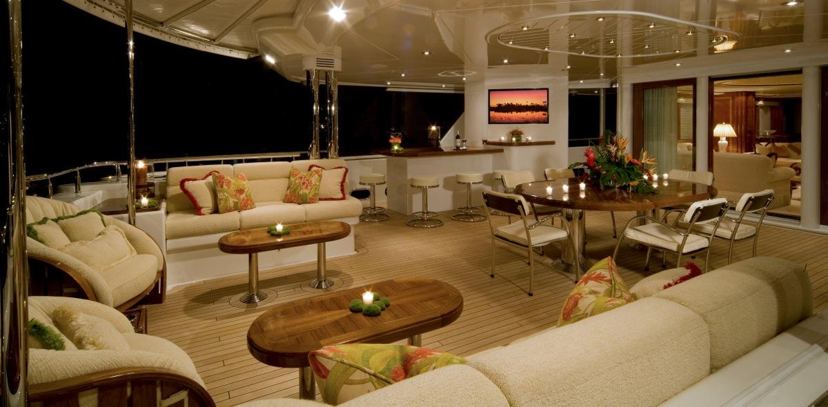 yacht Second Love