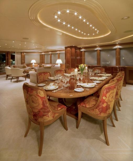 yacht Second Love