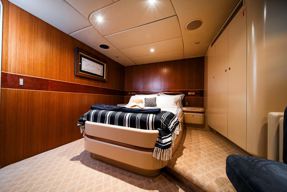 yacht Eclipse