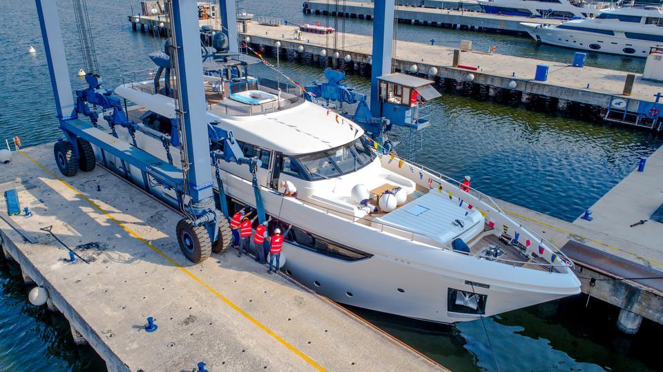 yacht Navetta 33/04